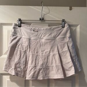 White Lululemon Pace Rival Skort Tennis Skirt Shorts 4 Ruffled